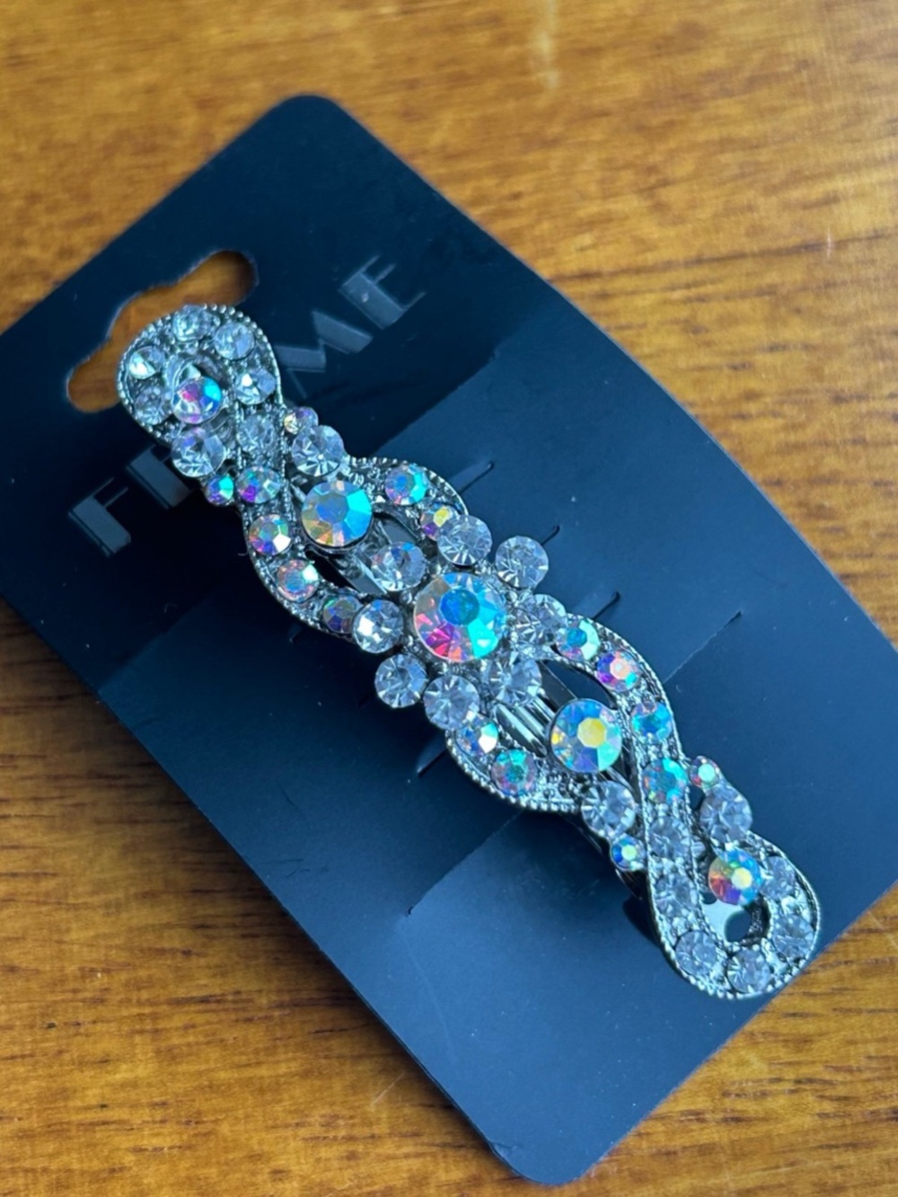 NWT Femme hair clip
